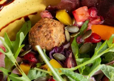 Falafel salad